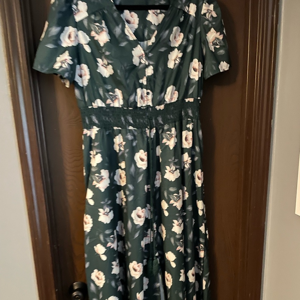 Green floral maxi